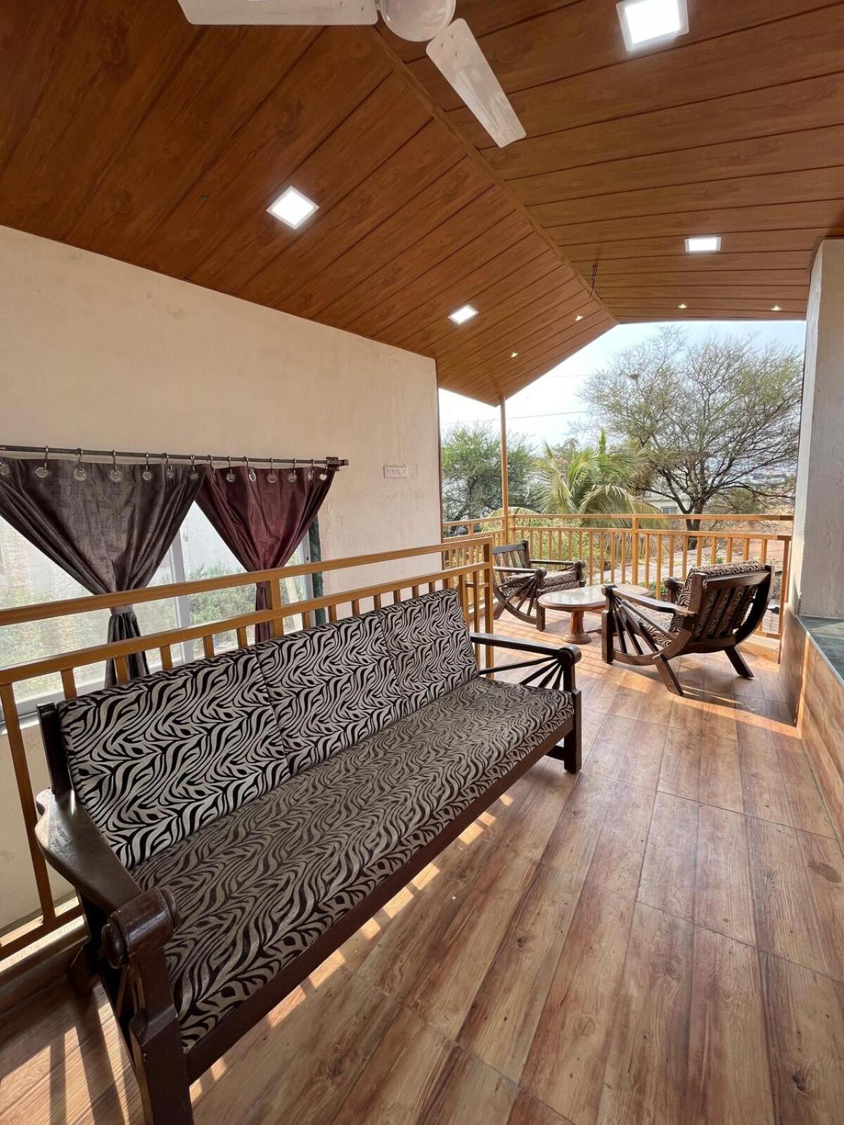 Govind Villa - 3Bhk Penthouse Suite With Pool Splash Lonavla Zewnętrze zdjęcie
